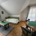 Apartament Haralds *